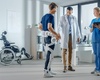 Exosquelettes: de l’usine à la salle de concert, une nouvelle frontière pour l’appareil locomoteur