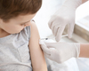 Le vaccin d’AstraZeneca chez les jeunes de 6 à 17 ans: sûr et immunogène