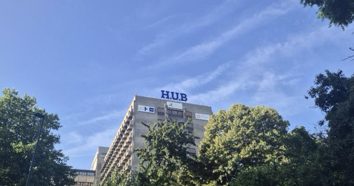 The HUB no longer pays medical student guards, representatives are concerned