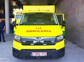 UZ Brussel en Proximus stellen 'ziekenwagen van de toekomst' voor