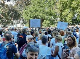 Près de 5.000 personnes ont manifesté contre l'obligation vaccinale à Namur