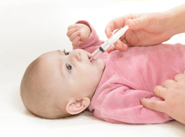 Antibioticagebruik vóór de leeftijd van 1 jaar verdubbelt het astmarisico op 5 jaar