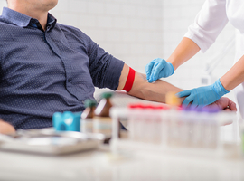 Don de sang - La Croix-Rouge refuse les dons de sang de voyageurs venant de plusieurs régions d'Europe
