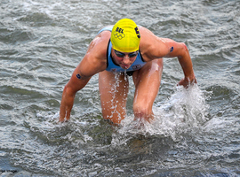 Une triathlète belge tombe malade après avoir nagé dans la Seine