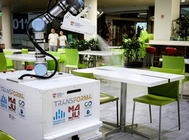 Un robot désinfectant testé à Singapour contre le coronavirus