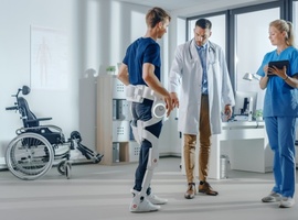 Exoskeletten: van de fabriek tot de concertzaal, een nieuwe grens voor het bewegingsapparaat