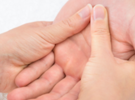 La kinésithérapie des mains améliore la fonctionnalité dans la PR