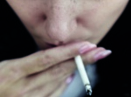 10 ans d’espérance de vie en moins pour les femmes fumeuses!