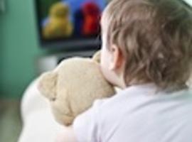 L’excès de télévision nuit au développement de l’enfant