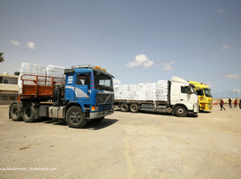 Plus de 30 camions d'aide humanitaire sont entrés à Gaza dimanche, annonce l'ONU