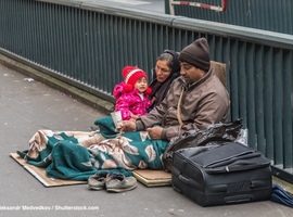 Chaque mois, une quarantaine de familles avec enfants dorment en rue à Bruxelles