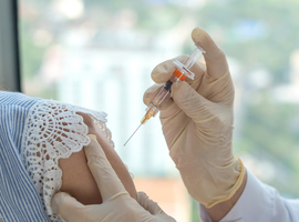 Vaccination contre le HPV et risque de cancer du col invasif