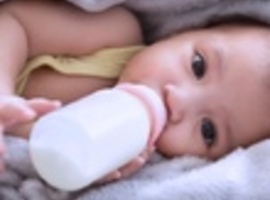Tweede baby in Vlaanderen besmet geraakt met toxine cereulide door drinken babymelk