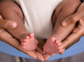 Le mentorat communautaire réduit la mortalité maternelle et infantile chez les mères adolescentes de Sierra Leone