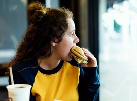 Adolescentie en obesitas: biopsychologische aspecten en therapeutisch beleid