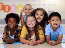 Fysieke fixatie in de pediatrie: getuigenissen van kinderen tonen aan dat dit vaak als traumatisch wordt ervaren