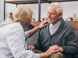 Vers une fonction de médecin de référence pour la démence dans les hôpitaux ?