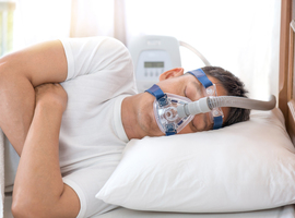 Gebruik beademingsapparaat voor slaapapneu 30 procent gestegen in 5 jaar tijd