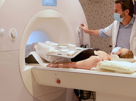 Radiologen stellen 3D CT-scan samen zonder röntgenstraling