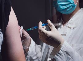  Apotheek in Noord-Franse Rijsel start met vaccinatie tegen apenpokkenvirus