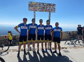 Artsen en verpleegkundigen AZ Alma fietsen naar Mont Ventoux voor KOTK