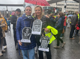 Bruxelles : rassemblement réussi de soignants lors de l’action Mobilisation Parapluie