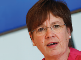 Alda Greoli : «Il n’y aura pas de faillite des hôpitaux en wallonie» 