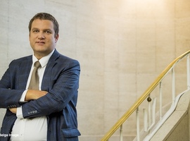 Topeconoom Ivan Van de Cloot: “Het beleid van Vandenbroucke is roekeloos”