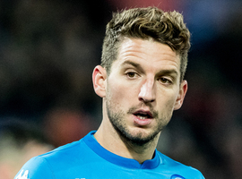 Dries Mertens décerne un 