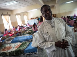 RDC: le Dr Mukwege interdit de conférence à l'université de Kisangani