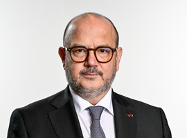 Bernard Quintin snijdt in aantal noodnummers