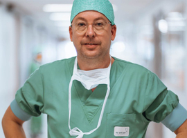 Waarom minister Vandenbroucke moet opstappen (Dr. S. Van Cauwenberge)