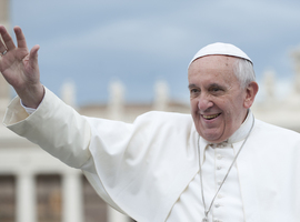 Paus roept internationale gemeenschap op om draagmoederschap te verbieden