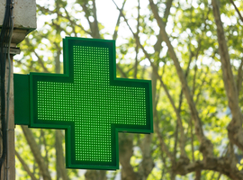 Het apotheeklandschap in beweging: minder officina’s, grotere structuren