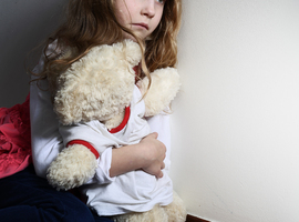 Belgen onderschatten impact van traumatische ervaringen in kindertijd (enquête)