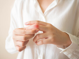 Tuméfaction indolore au doigt