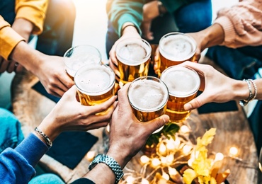Alcool chez les jeunes: des consommations qui augmentent nettement avec l’âge