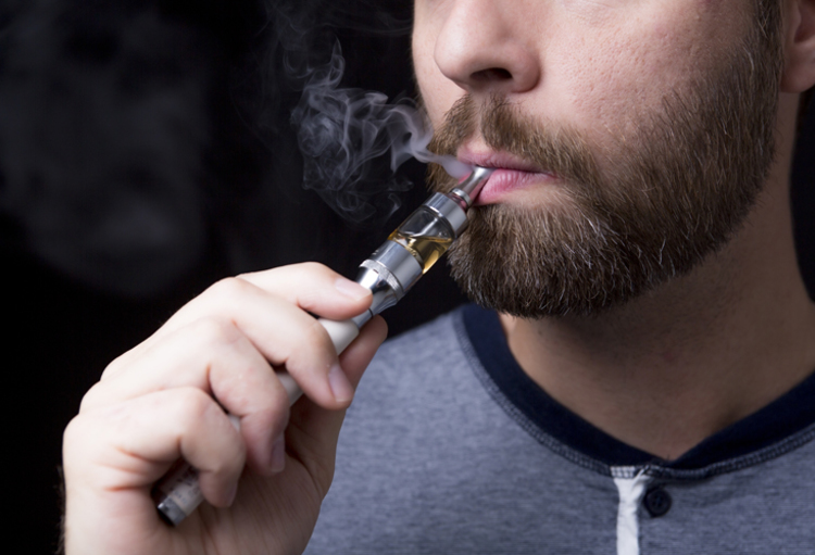 Près de 15% des Belges ont déjà utilisé une cigarette électronique  (sondage)