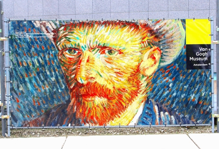 Le musee Van Gogh a Amsterdam raconte la fascination du peintre pour les tournesols Le Specialiste